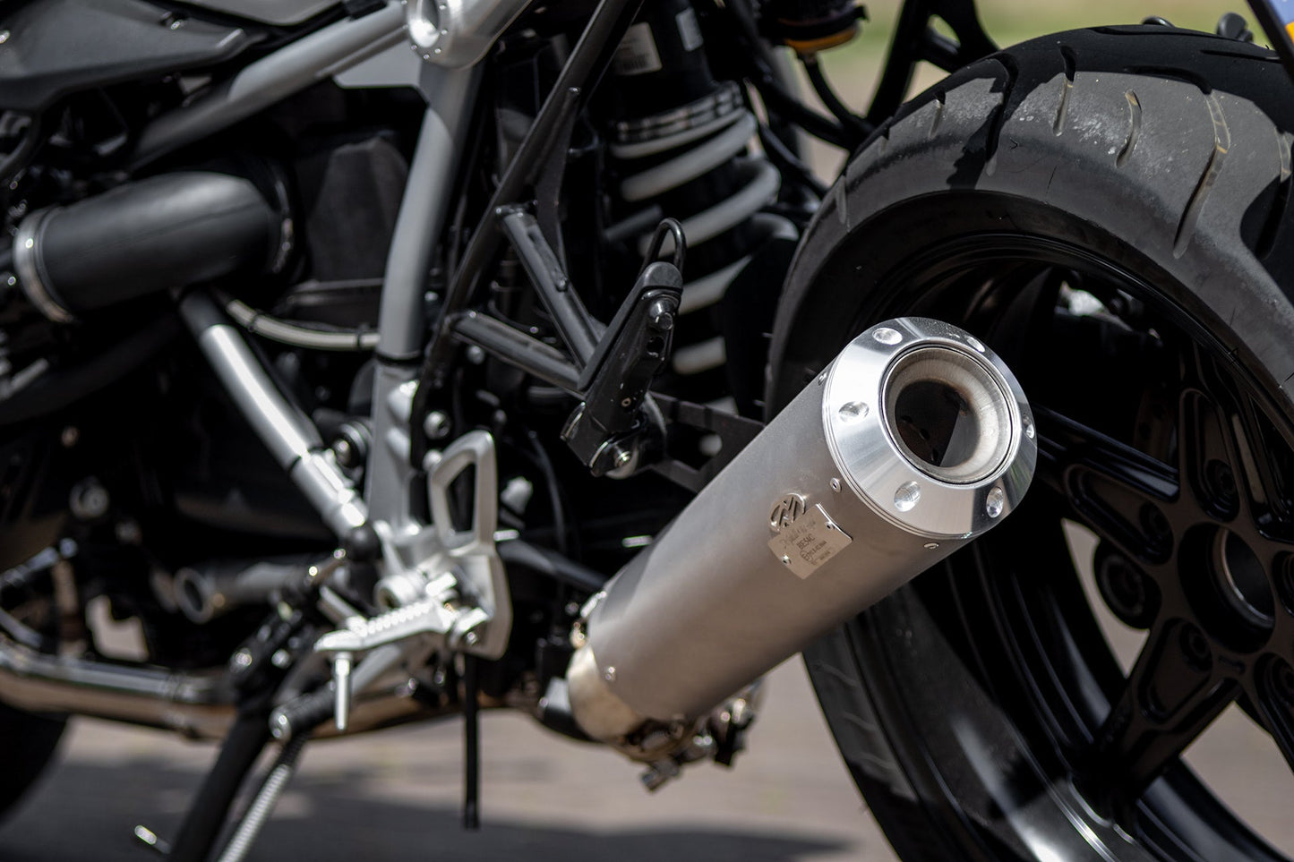 Dr. Jekill & Mr. Hyde® Urban Exhaust for BMW R nineT Series (2017–2024)