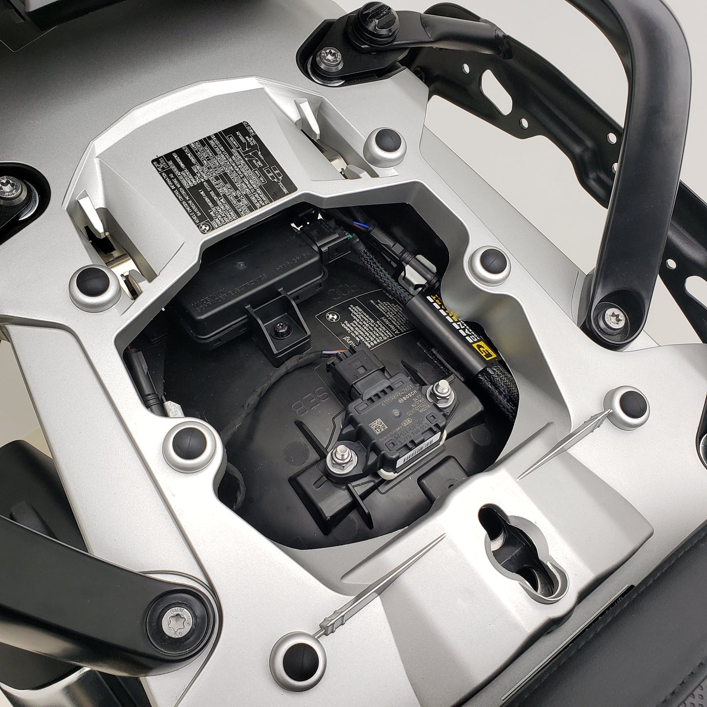 DENALI CANsmart™ Controller for BMW R1200LC & R1250 Series